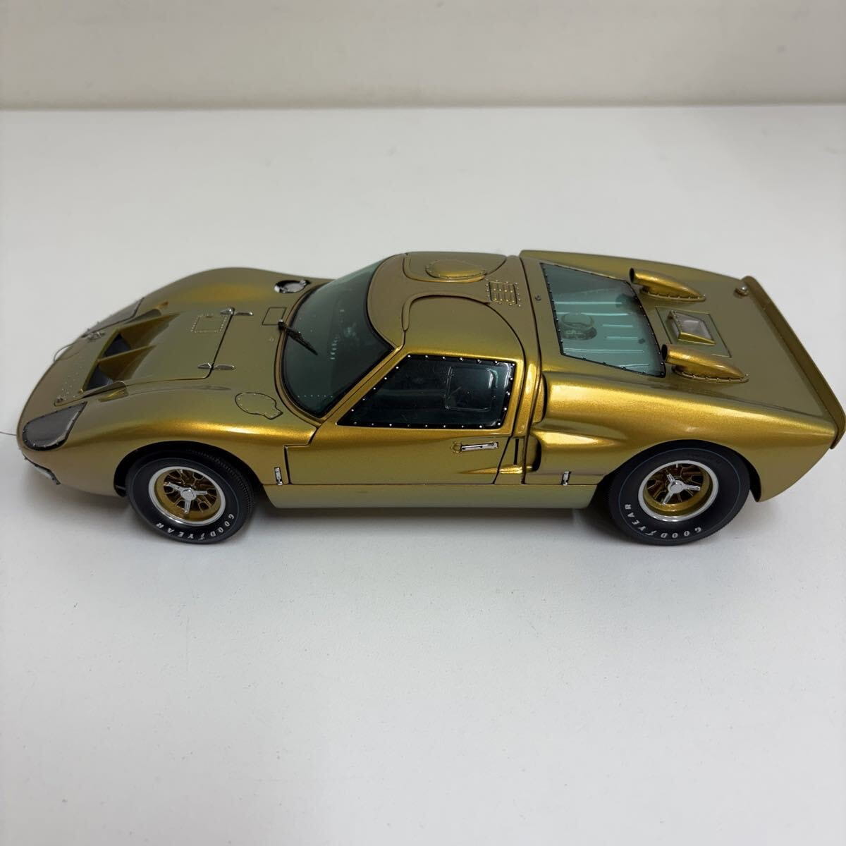 FORD GT40 MK Standox Suzuka Sun