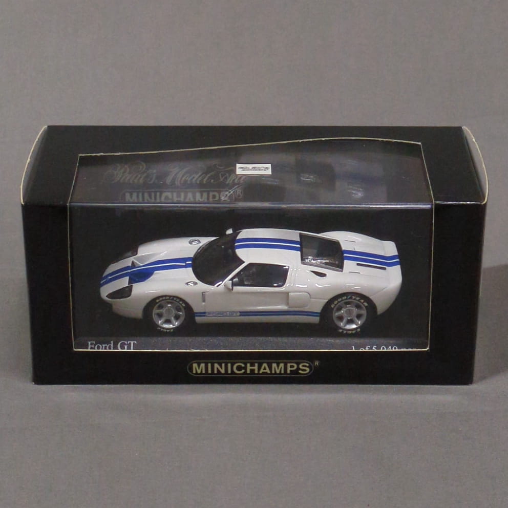 MINICHAMPS 1_43 フォードGT ダイヤモンド ホワイト